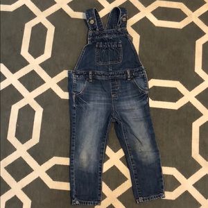Gap 2T overalls